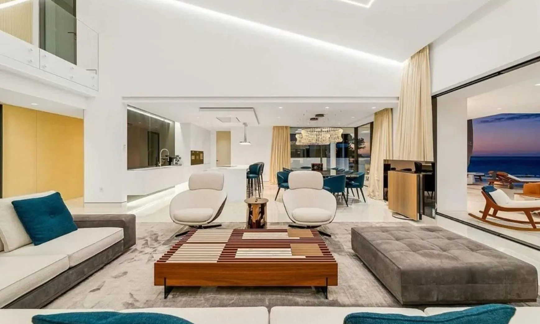 Espectacular Atico Apartment Estepona