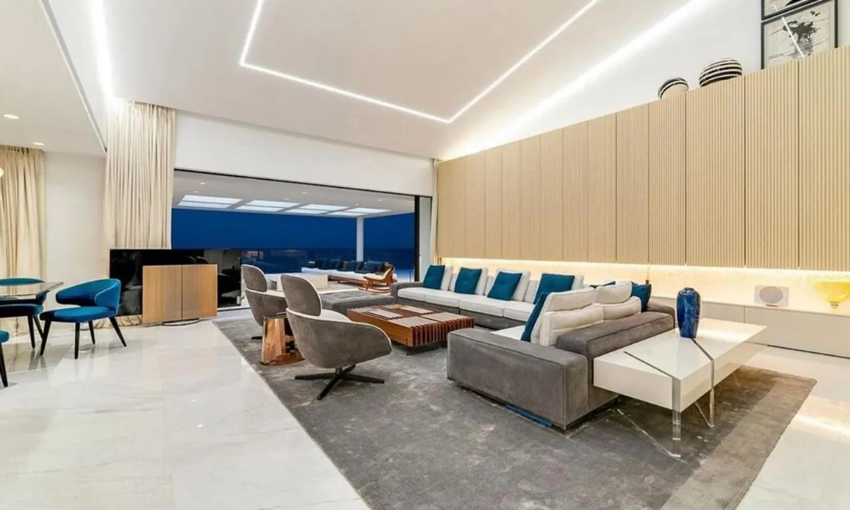 Espectacular Atico Apartment Estepona